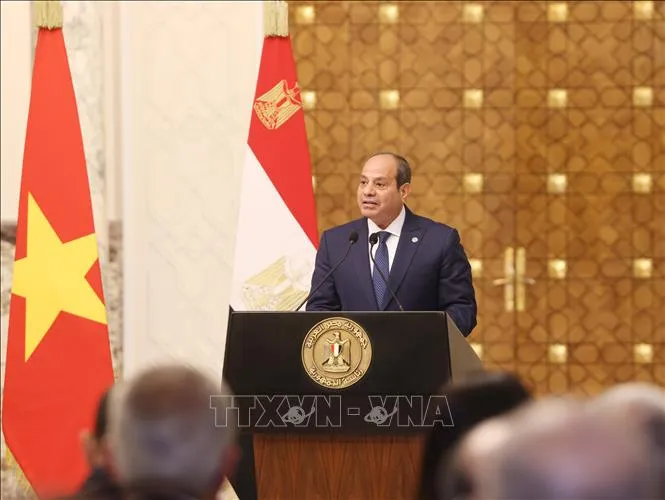 Tổng thống Ai Cập Abdel Fattah El-Sisi thông tin về kết quả hội đàm với Chủ tịch nước Lương Cường. Ảnh: TTXVN Tổng thống Ai Cập Abdel Fattah El-Sisi thông tin về kết quả hội đàm với Chủ tịch nước Lương Cường. Ảnh: TTXVN