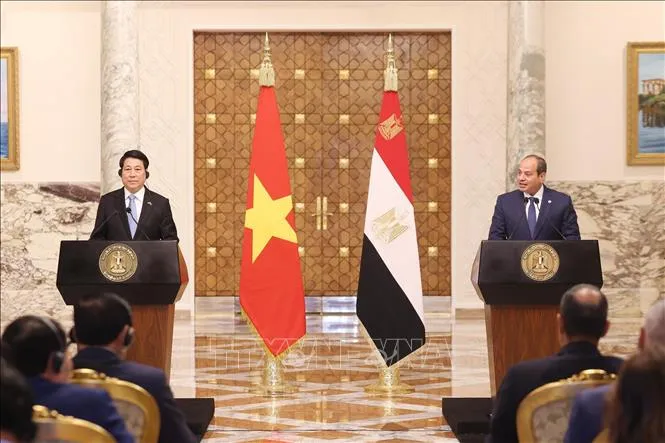 Chủ tịch nước Lương Cường và Tổng thống Ai Cập Abdel Fattah El-Sisi gặp gỡ báo chí, thông tin về kết quả hội đàm. Ảnh: TTXVN Chủ tịch nước Lương Cường và Tổng thống Ai Cập Abdel Fattah El-Sisi gặp gỡ báo chí, thông tin về kết quả hội đàm. Ảnh: TTXVN