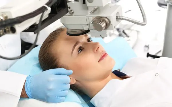 Ảnh minh họa về sử dụng phương pháp Lasik. Ảnh: NEW ATLAS