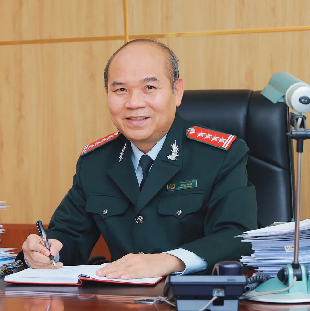 Ông Trần Văn Bảy, Chánh Thanh tra TPHCM M3b.jpg