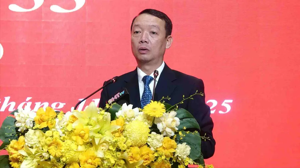 Đồng chí Phan Thiên Định, Phó Bí thư Tỉnh ủy, Chủ tịch UBND tỉnh Hà Tĩnh phát biểu nhận nhiệm vụ