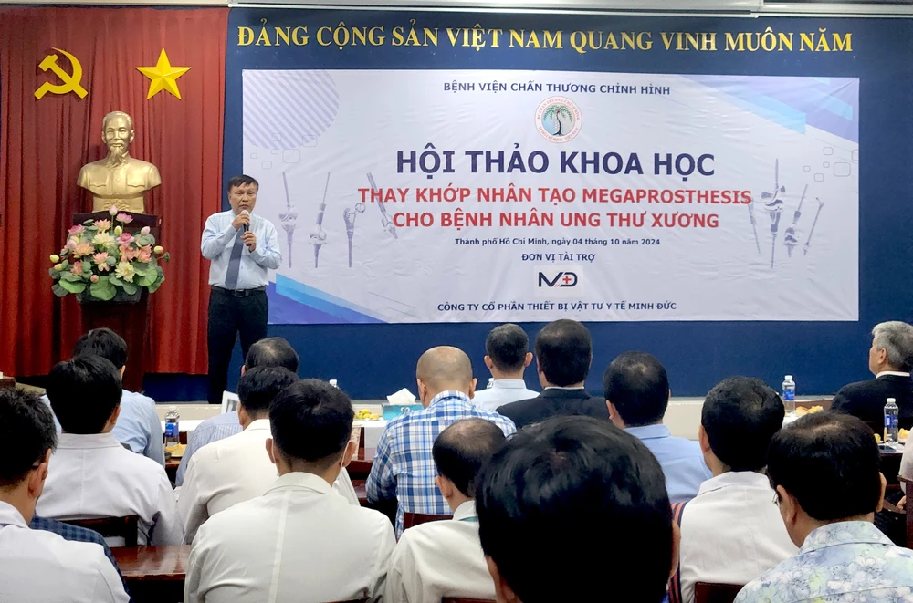 TS Nguyễn Vĩnh Thống, Chủ tịch Hội CTCH TPHCM tại hội thảo sáng 4-10 20241004_085209.jpg