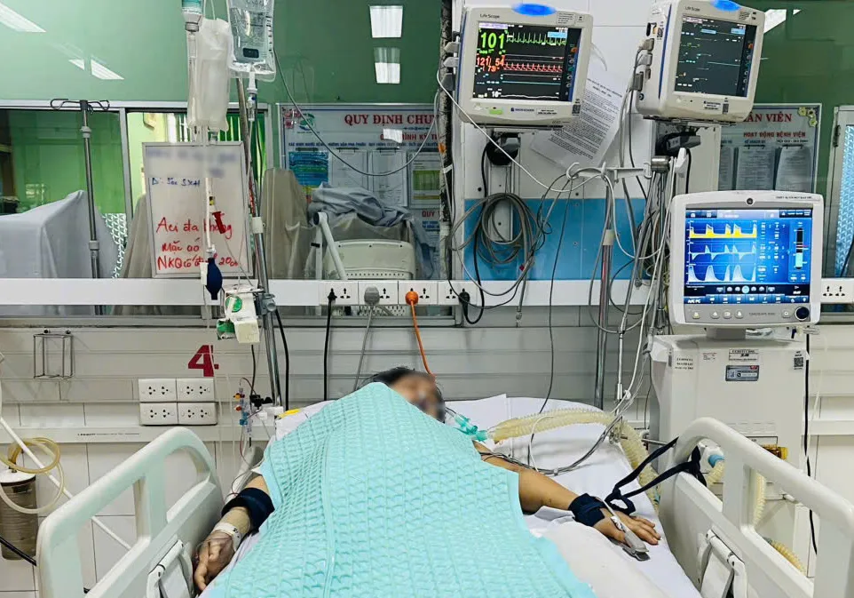 Bệnh nhân M.T.N.Q. trong thời gian điều trị 528976741_1227909709136538_1871429746081299434_n.jpg