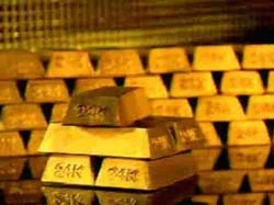 Năm 2005: USD một đàng, vàng một nẻo