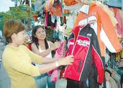 Vẫn còn mưa và lạnh