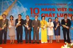 Tôn vinh 643 doanh nghiệp đạt danh hiệu