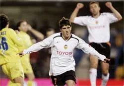 Các đội bóng lớn chiếm ưu thế