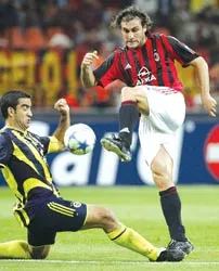 Christian Vieri “thất bại” ở AC Milan như thế nào? ảnh 1 Christian Vieri “thất bại” ở AC Milan như thế nào? ảnh 1