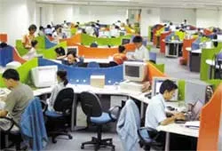 Thu hẹp khoảng cách cung - cầu