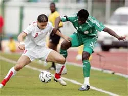 Nigeria và Bờ Biển Ngà vào bán kết ảnh 2