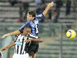 Trận derby Italia chỉ còn là ngôi á quân? ảnh 1 Trận derby Italia chỉ còn là ngôi á quân? ảnh 1