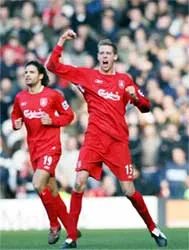 Liverpool đánh bại Manchester United