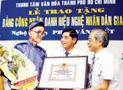 Nghệ nhân Phan Văn Nhứt được công nhận danh hiệu Nghệ nhân dân gian
