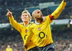 Real Madrid bại trận trước Arsenal ảnh 2