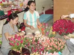 Nhiều khuyến mãi, mãi lực tăng