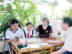 Vui cùng mẹ con chị Trịnh Êlêna