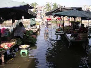 TPHCM hết ngập?