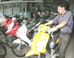 Sôi động cùng... xe tay ga