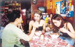 Mảnh trăng côi nhẹ nhàng cảm xúc
