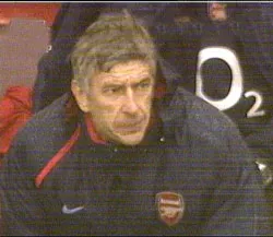 Arsenal tiếp tục chuỗi 48 trận bất bại ảnh 4