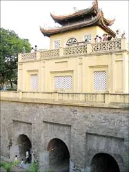 Thành Cổ Hà Nội hiện thực và bí ẩn ảnh 2 Thành Cổ Hà Nội hiện thực và bí ẩn ảnh 2