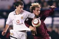 Hỗn tạp & nhợt nhạt