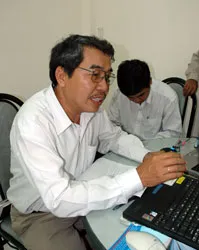 Phó Cục trưởng Cục Thuế TPHCM Nguyễn Trọng Hạnh giao lưu cùng bạn đọc ảnh 9