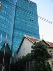 Đã xác định danh tánh cô gái nhảy lầu tòa nhà Diamond Plaza