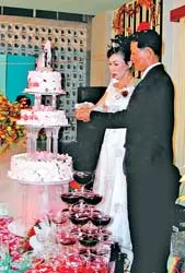 “Sốt” nơi đặt tiệc cưới