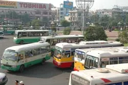 Xe buýt được ưu tiên hơn