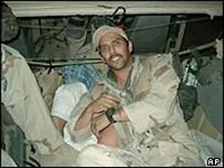 Điều tra những bức ảnh lính hải quân làm nhục tù nhân Iraq ảnh 2 Điều tra những bức ảnh lính hải quân làm nhục tù nhân Iraq ảnh 2