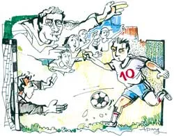 Huấn luyện viên “Đội tuyển" bóng đá làng tôi