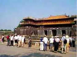 Đưa hài cốt Tướng công Nguyễn Thiện Thuật về quê hương Hưng Yên