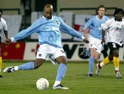 Sôi động ngày cuối