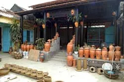Phát triển tiểu thủ công nghiệp - làng nghề địa phương