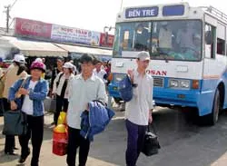 Căng thẳng tàu, xe ở các tỉnh