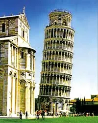 Tháp Pisa trở lại độ nghiêng cách đây 200 năm