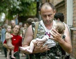 Bắt 4 kẻ tình nghi vụ bắt giữ con tin ở Beslan
