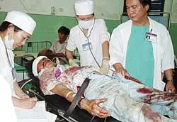 13 người chết, hơn 130 người bị thương ảnh 2 13 người chết, hơn 130 người bị thương ảnh 2