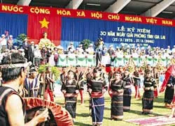 Kỷ niệm 30 năm giải phóng Gia Lai