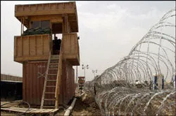 Nhà tù Abu Ghraib bị tấn công