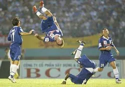 Kesley Alves chân sút xô ngã mọi kỷ lục của V-League ? ảnh 3 Kesley Alves chân sút xô ngã mọi kỷ lục của V-League ? ảnh 3