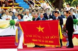 TPHCM mít tinh trọng thể kỷ niệm 30 năm giải phóng miền Nam, thống nhất đất nước