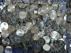 Sẽ ngừng phát hành tiền giấy mệnh giá nhỏ