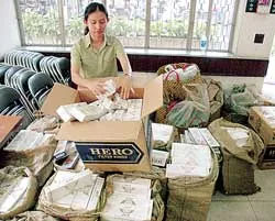 Bắt nhiều vụ vận chuyển thuốc lá ngoại nhập lậu