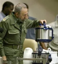 Cuba tiết kiệm điện