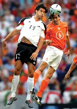 Đức trông cậy vào Michael Ballack