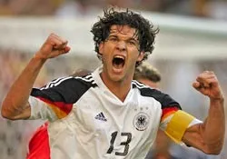 Michael Ballack : “Tuyển Đức sẽ còn chơi đẹp mắt hơn” ảnh 1 Michael Ballack : “Tuyển Đức sẽ còn chơi đẹp mắt hơn” ảnh 1