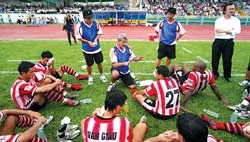 Cú đúp cho GĐT.LA ? ảnh 1 Cú đúp cho GĐT.LA ? ảnh 1