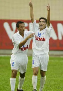 Lượt 4 giải bóng đá hạng nhì quốc gia năm 2005 (bảng B, ngày 6-7) ảnh 1 Lượt 4 giải bóng đá hạng nhì quốc gia năm 2005 (bảng B, ngày 6-7) ảnh 1